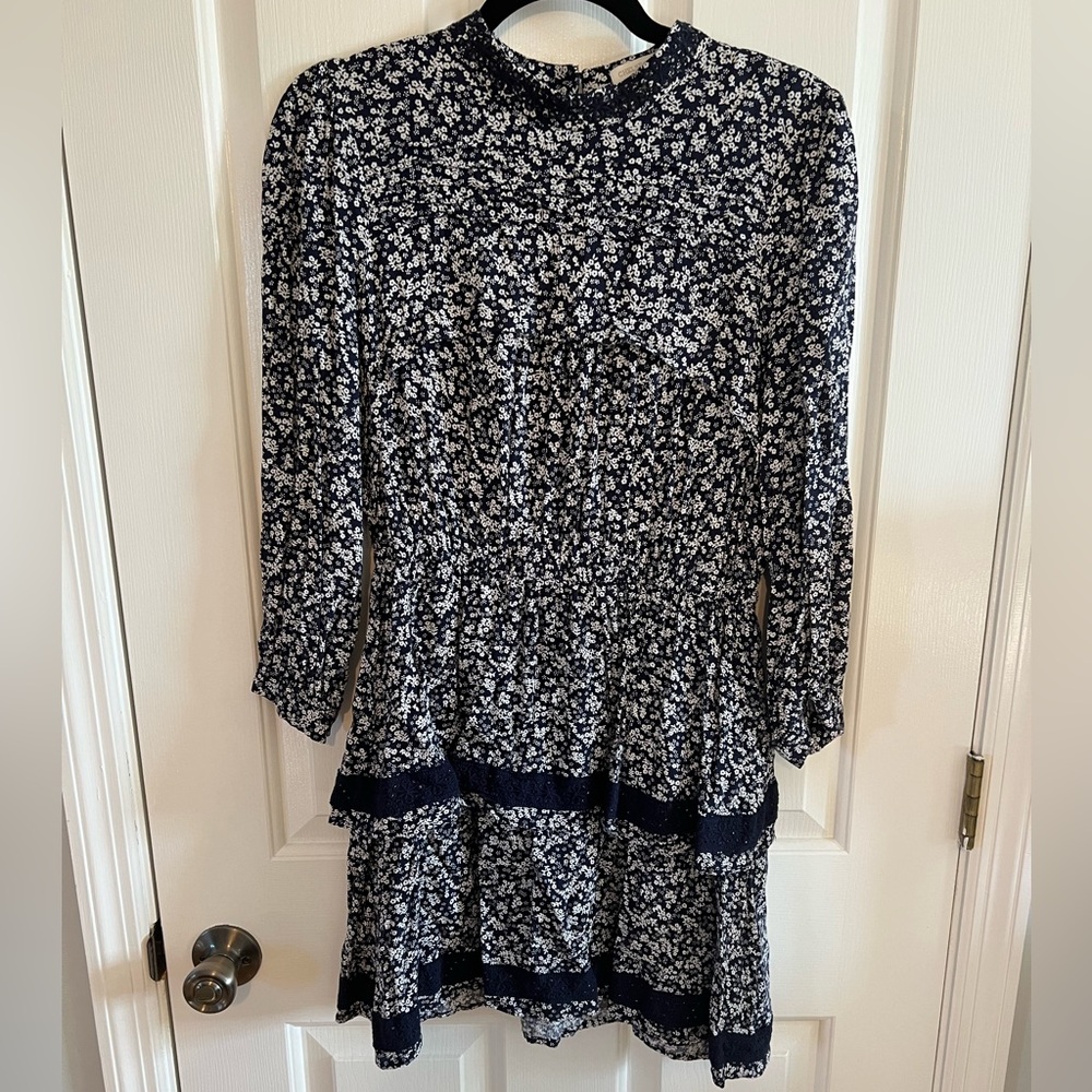 Chelsea & Violet navy & white floral dress- size medium